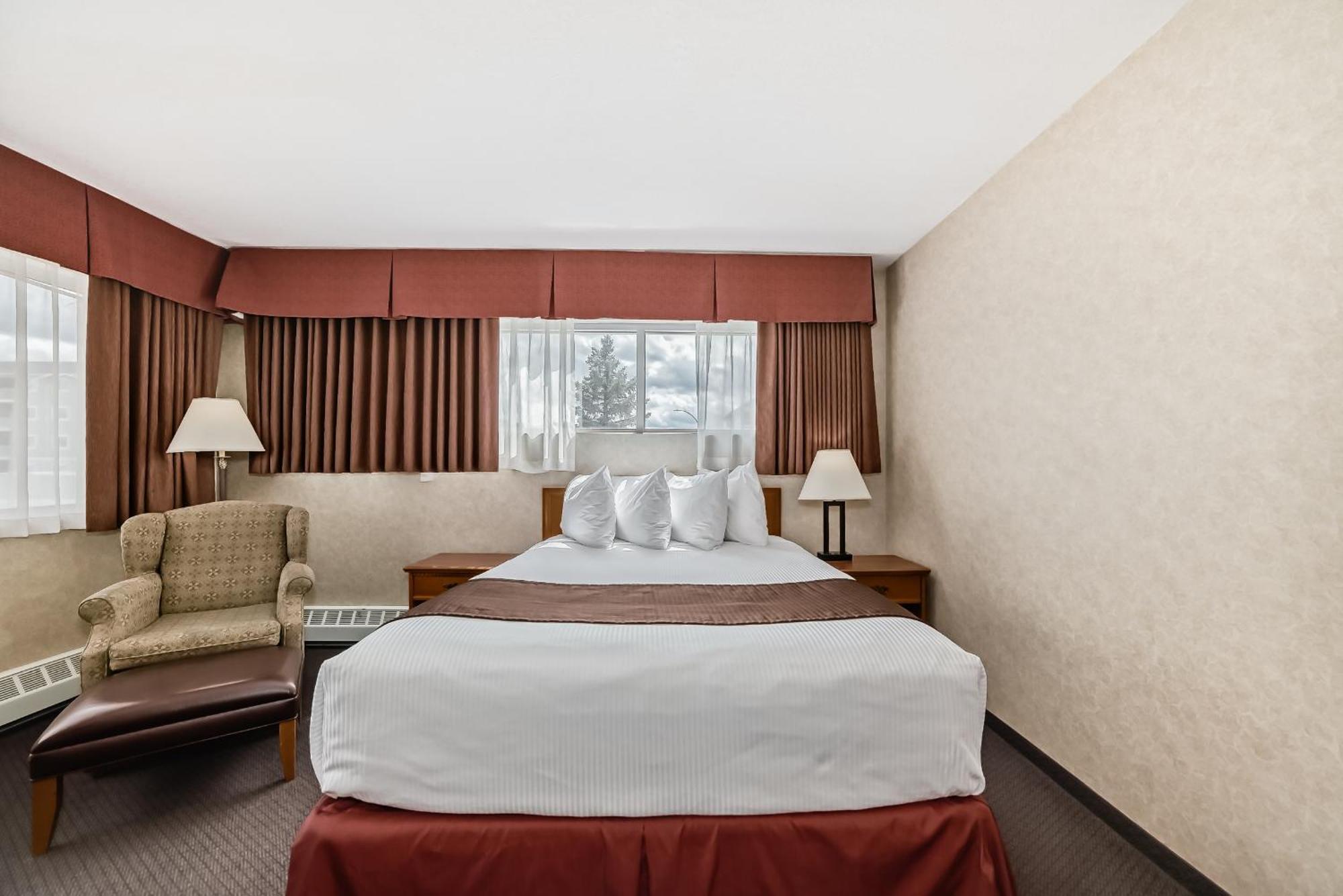 Stony Plain Inn & Suites Dış mekan fotoğraf