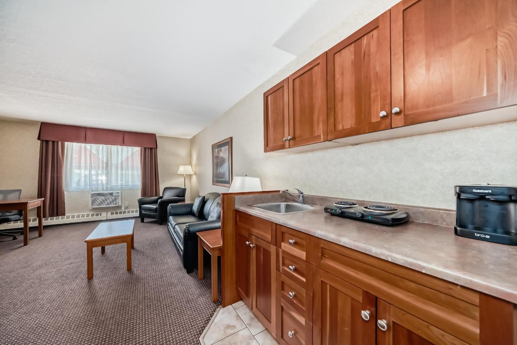 Stony Plain Inn & Suites Dış mekan fotoğraf