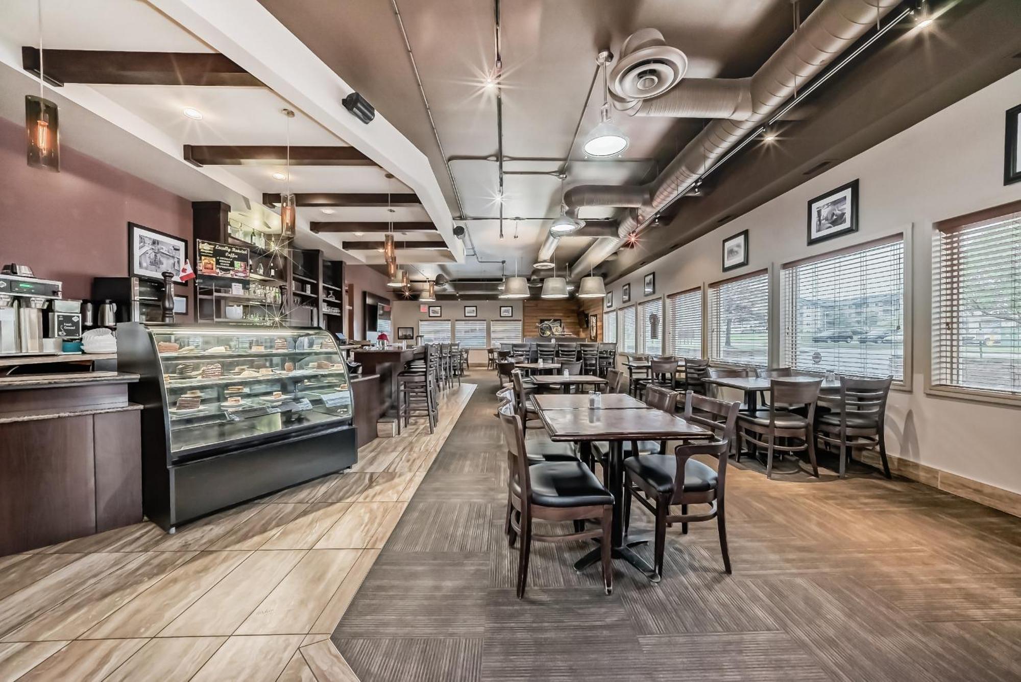 Stony Plain Inn & Suites Dış mekan fotoğraf
